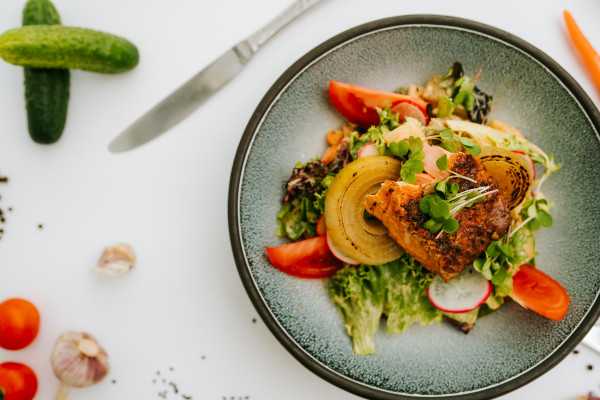 Mixed-leaf salad with smoked trout