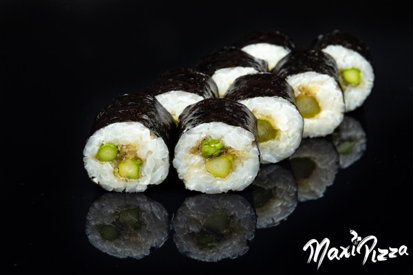 (023) ASPARAGUS TRUFFLE MAKI