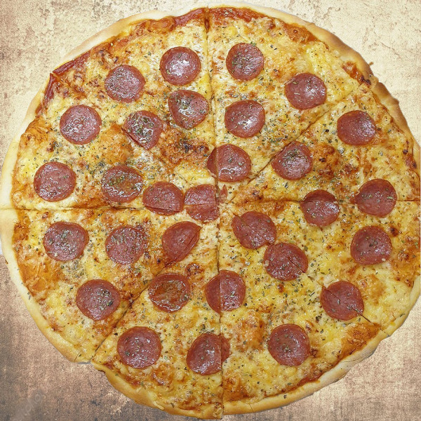Salami pizza 40cm