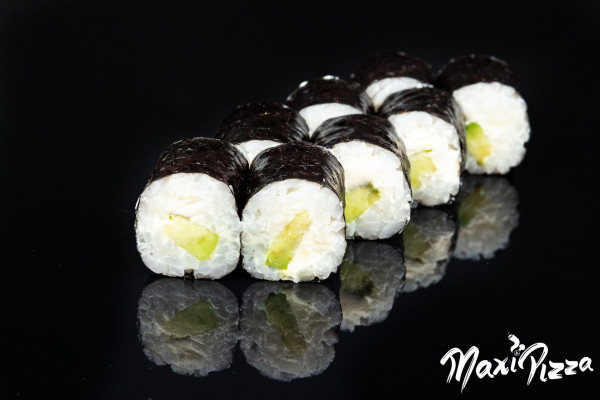 (021) AVOCADO CHEESE MAKI