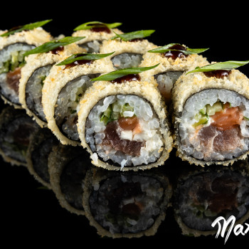 (614) TUNA SAKE TEMPURA MAKI